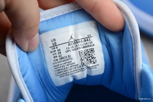 One Kick 1 Low (W) AO9944-441 Jordan Air UNC 0725